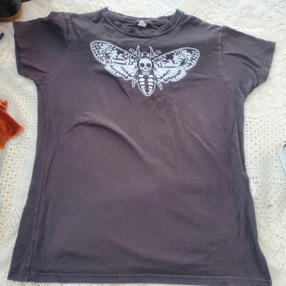 Skeleton Moth Tee Juniors Size XL Good Condition - Picture 2 of 2